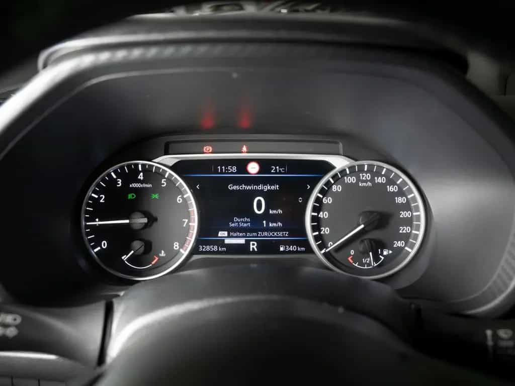 Nissan Juke Kiiro LED Apple CarPlay Android Auto Klimaa 05/2022-photo-22