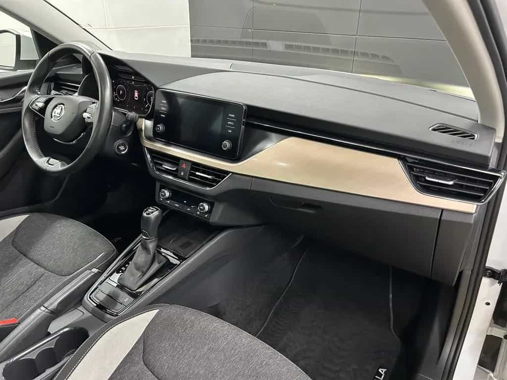 Skoda Scala LED+TEMP+KEYLESS+AMBIENTE+PANO+DAB+ISO+SHZ 07/2021-photo-10