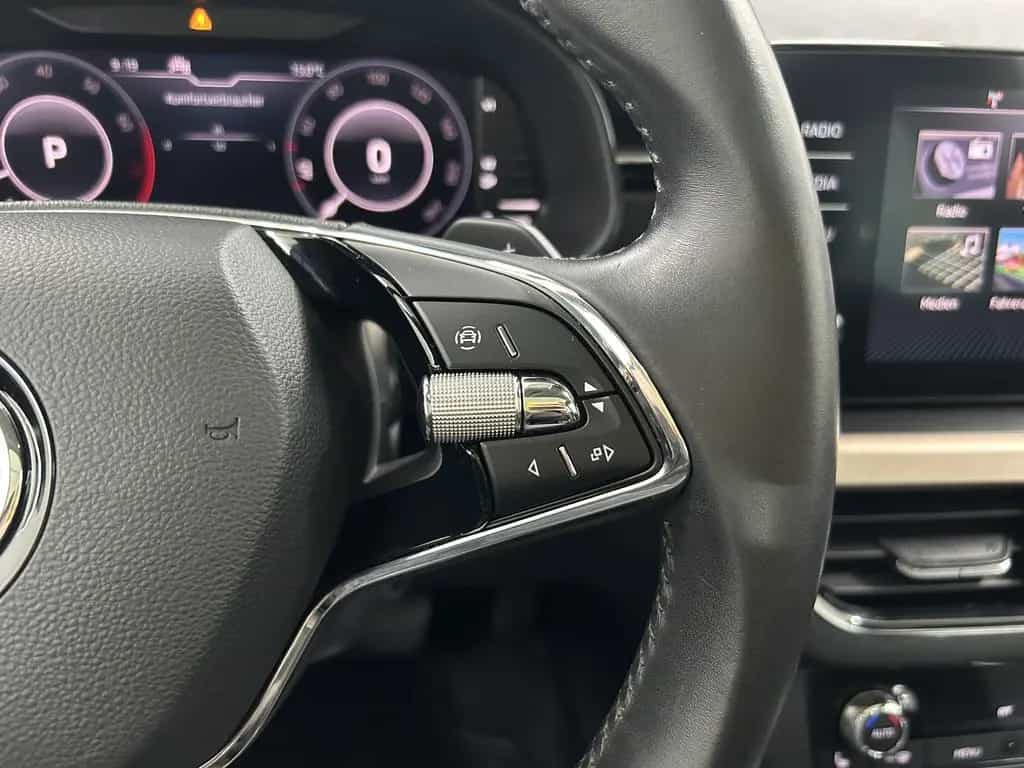 Skoda Scala LED+TEMP+KEYLESS+AMBIENTE+PANO+DAB+ISO+SHZ 07/2021-photo-25