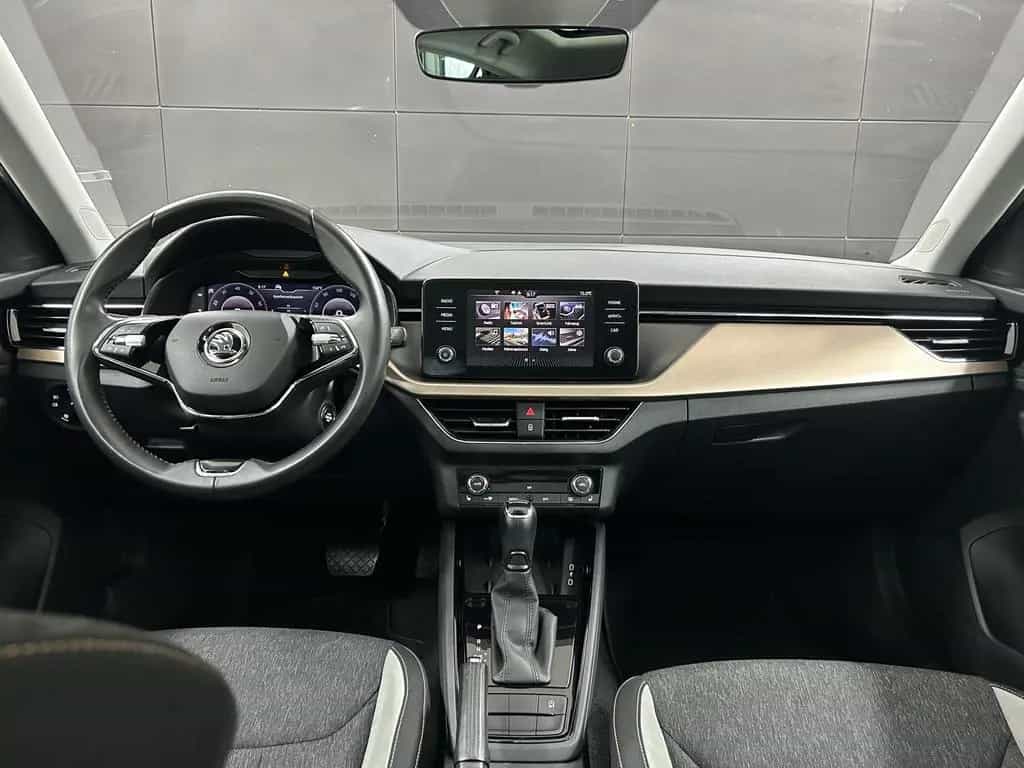 Skoda Scala LED+TEMP+KEYLESS+AMBIENTE+PANO+DAB+ISO+SHZ 07/2021-photo-8