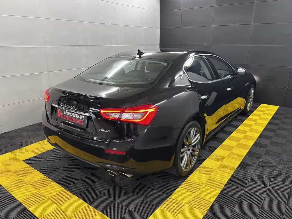 Maserati Ghibli S Q4+Leder+Bi-Xenon+Kam+Memory+Navi 07/2017-photo-3
