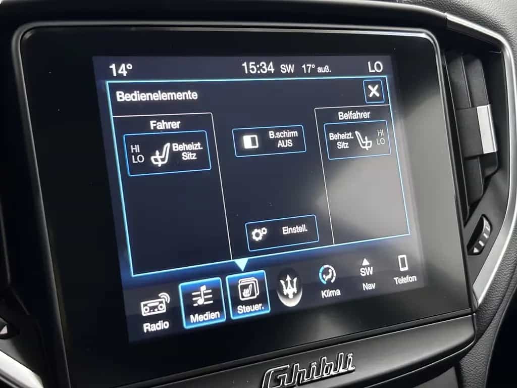Maserati Ghibli S Q4+Leder+Bi-Xenon+Kam+Memory+Navi 07/2017-photo-31