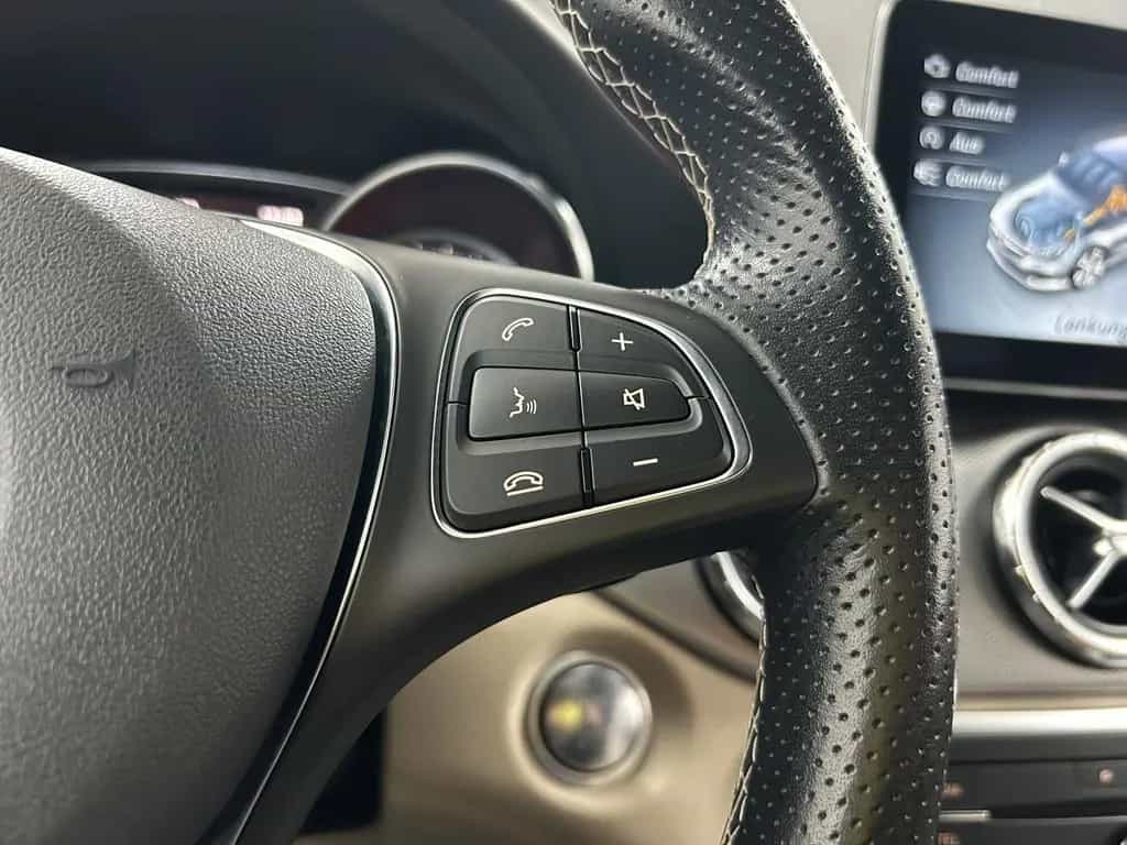 Mercedes-Benz CLA 220 Shooting Brake 4Matic ACC+LED+Leder+SHZ 04/2018-photo-24