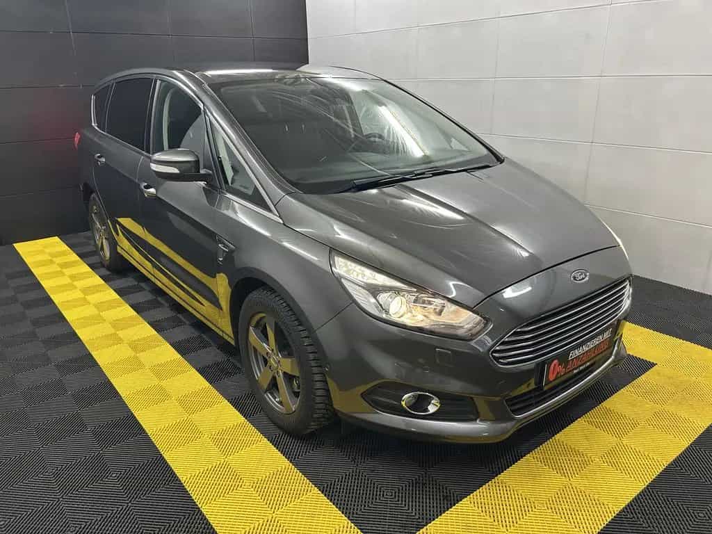 Ford S-Max Titanium 7 Sitzer+Kamera+Temp+DAB+Keyless 03/2018-photo-2