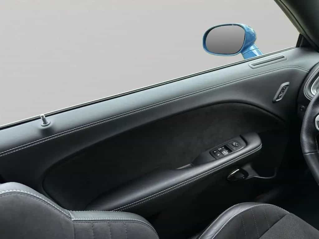Dodge Challenger HELLCAT SRT 6.2 H/K NAP NEUWERTIG 1.H 06/2023-photo-8