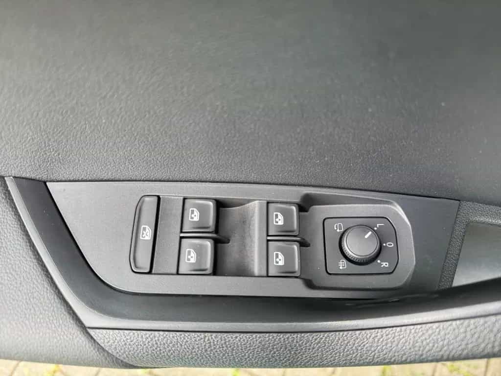 Skoda Karoq Sportline 1.5 TSI DSG Navi 4xSitzheiz 07/2021-photo-15