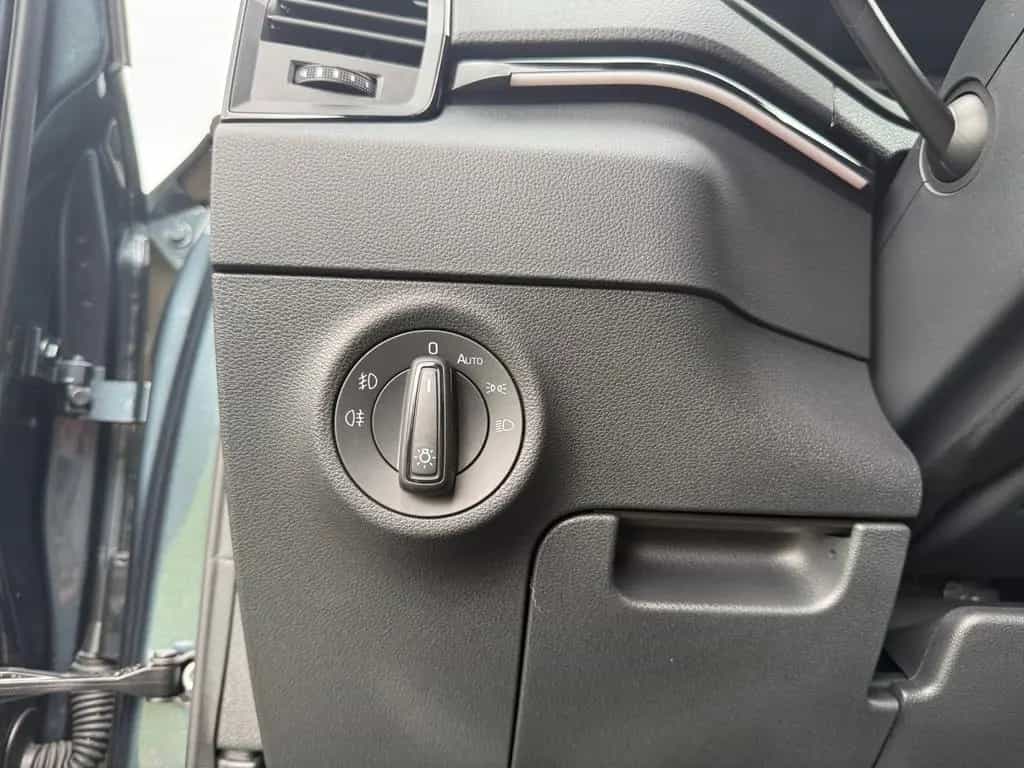Skoda Karoq Sportline 1.5 TSI DSG Navi 4xSitzheiz 07/2021-photo-18