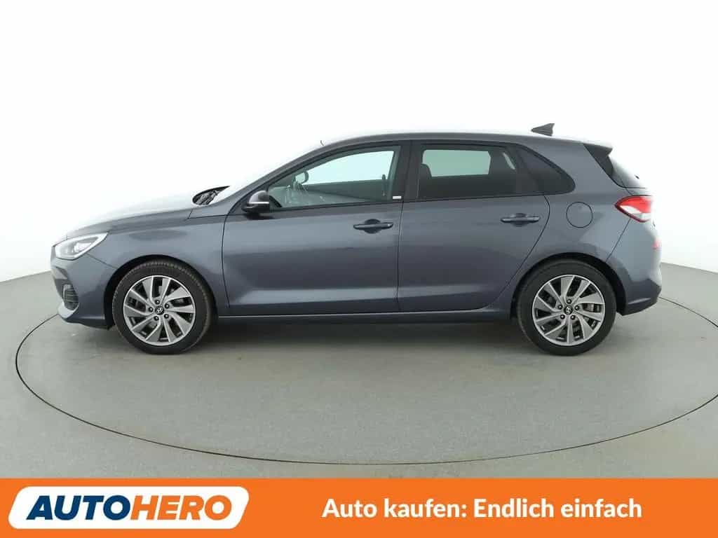 Hyundai i30 1.0 TGDI Passion +*NAVI*TEMPO*CAM*PDC*SHZ* 02/2018-photo-2