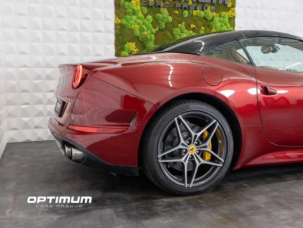 Ferrari California 3.9 V8 T 4-Sitzer | IN STOCK 04/2015-photo-11