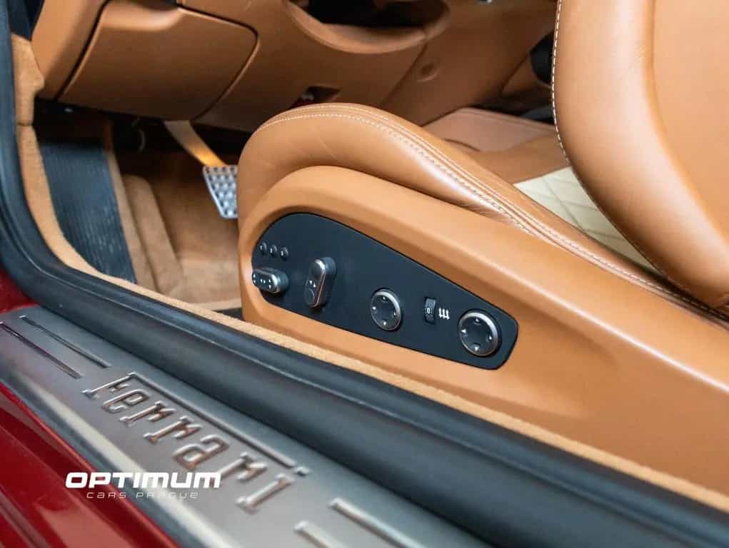 Ferrari California 3.9 V8 T 4-Sitzer | IN STOCK 04/2015-photo-29