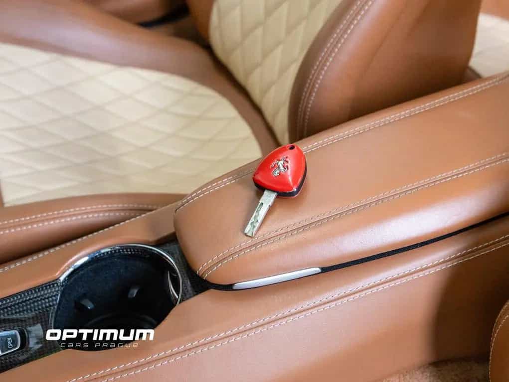 Ferrari California 3.9 V8 T 4-Sitzer | IN STOCK 04/2015-photo-43