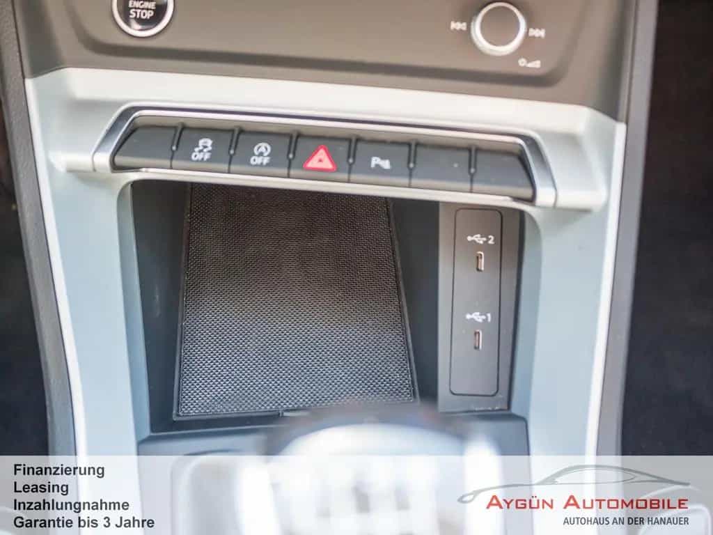 Audi Q3 35 TDI S line Navi / Business Paket 03/2021-photo-17