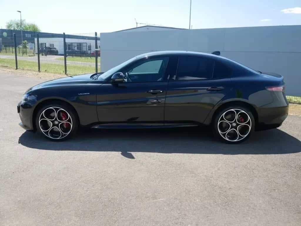 Alfa Romeo Giulia VELOCE 2.0 TURBO 16V 280 PS AT TECHNOLOGI 11/2024-photo-5