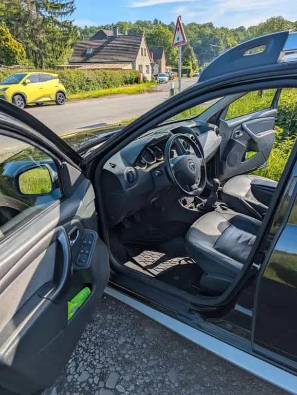 Dacia Duster 1.6 SCe 115 4x2 Lauréate Lauréate 05/2017-photo-8