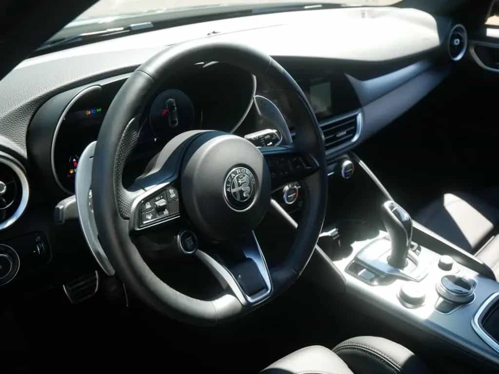 Alfa Romeo Giulia VELOCE 2.0 TURBO 16V 280 PS AT TECHNOLOGI 11/2024-photo-13