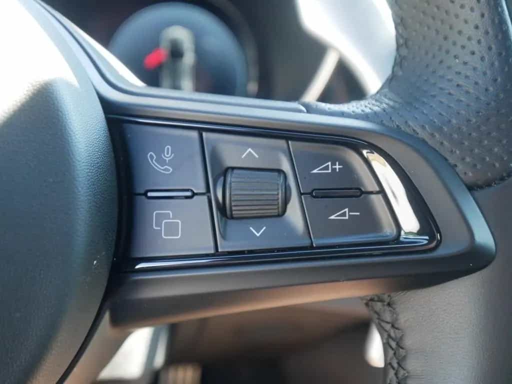 Alfa Romeo Giulia VELOCE 2.0 TURBO 16V 280 PS AT TECHNOLOGI 11/2024-photo-22