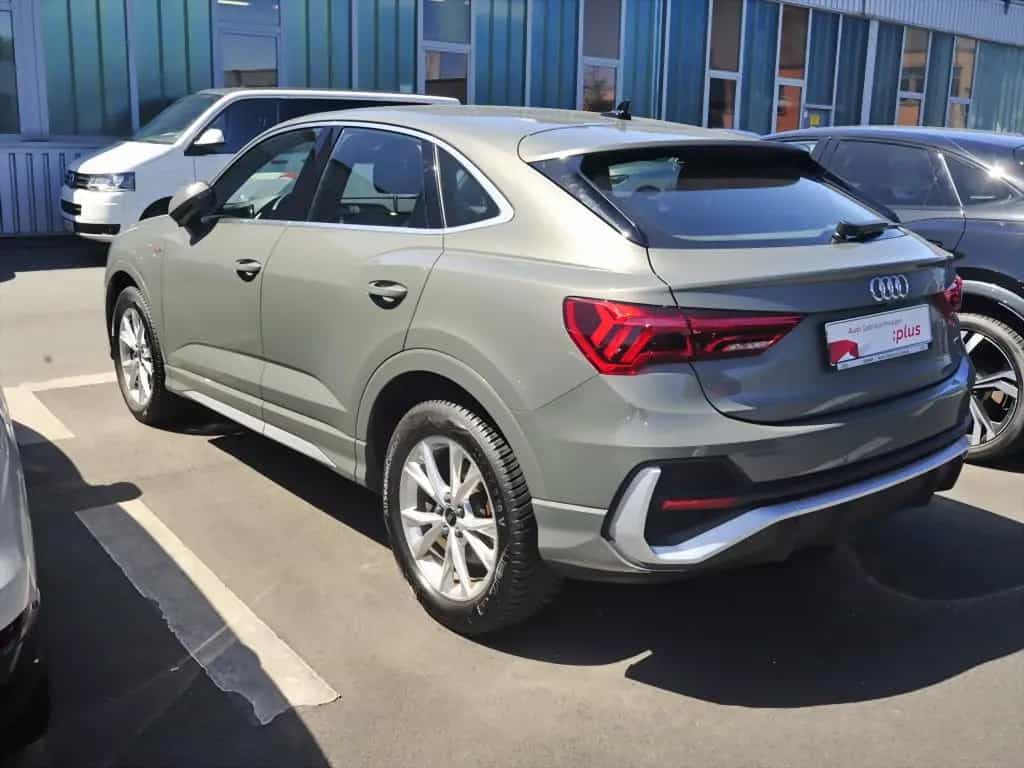 Audi Q3 Sportback 40 TFSI quattro S line Nav Matrix A 04/2023-photo-3