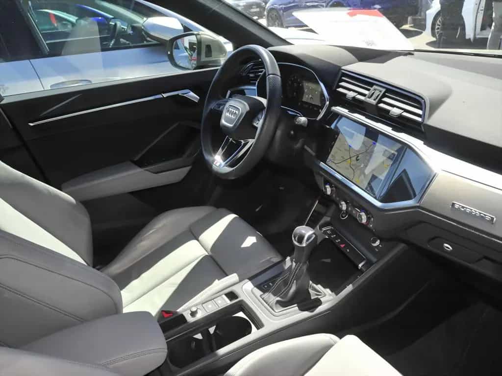 Audi Q3 Sportback 40 TFSI quattro S line Nav Matrix A 04/2023-photo-5