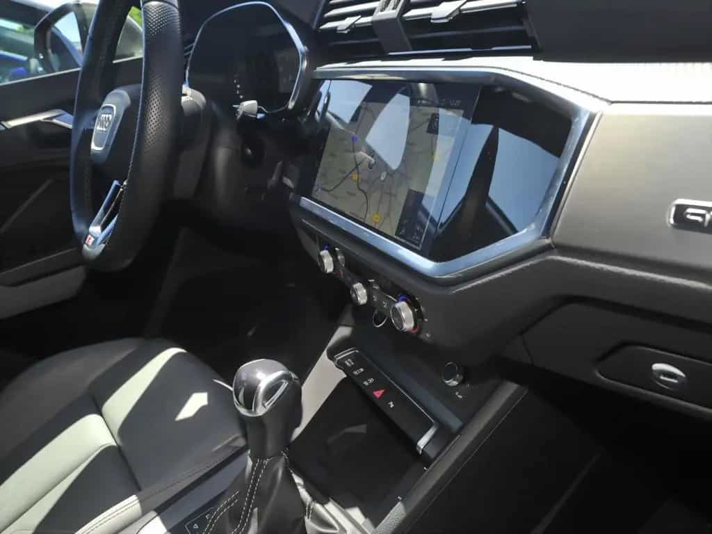 Audi Q3 Sportback 40 TFSI quattro S line Nav Matrix A 04/2023-photo-6