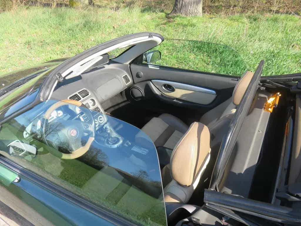 MG MGF 1.8i VVC 107kW VVC 06/2000-photo-3