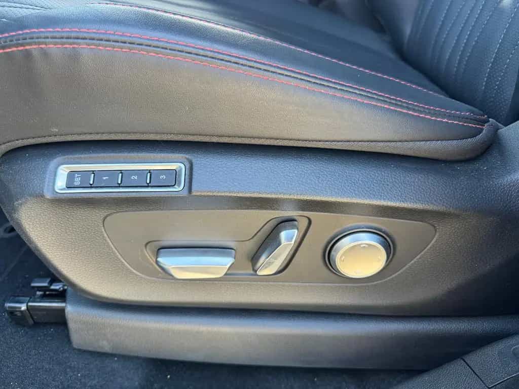 Foton 4 Ultra Pickup 4WD,AT,Leder/ inkl. Anhängerkuppl 04/2026-photo-14