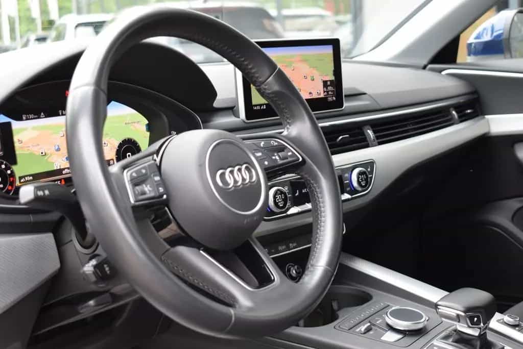 Audi A4 Avant 2.0 TFSI S-tr. *Sport*Xen*AHK*Navi*PDC* 03/2018-photo-17
