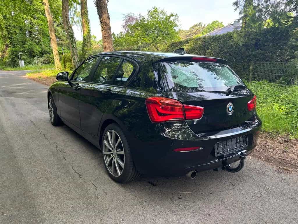 BMW 118 i Advantage*LED*SHZ*AHK*PDC*KAMERA 02/2018-photo-10