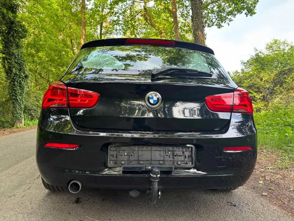 BMW 118 i Advantage*LED*SHZ*AHK*PDC*KAMERA 02/2018-photo-11