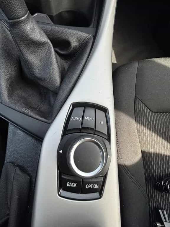 BMW 118 i Advantage*LED*SHZ*AHK*PDC*KAMERA 02/2018-photo-33