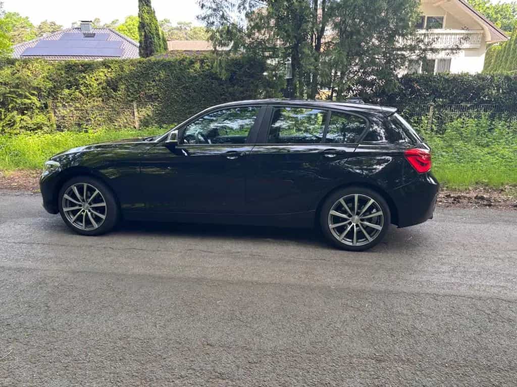 BMW 118 i Advantage*LED*SHZ*AHK*PDC*KAMERA 02/2018-photo-6