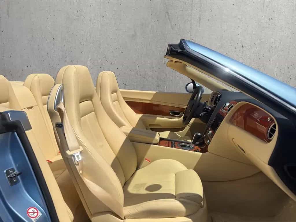 Bentley Continental GTC W12 05/2008-photo-11