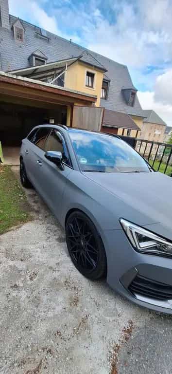 Cupra Leon 2.0 TSI 228kW VZ 4Drive DSG Sportstourer VZ 11/2022-photo-1