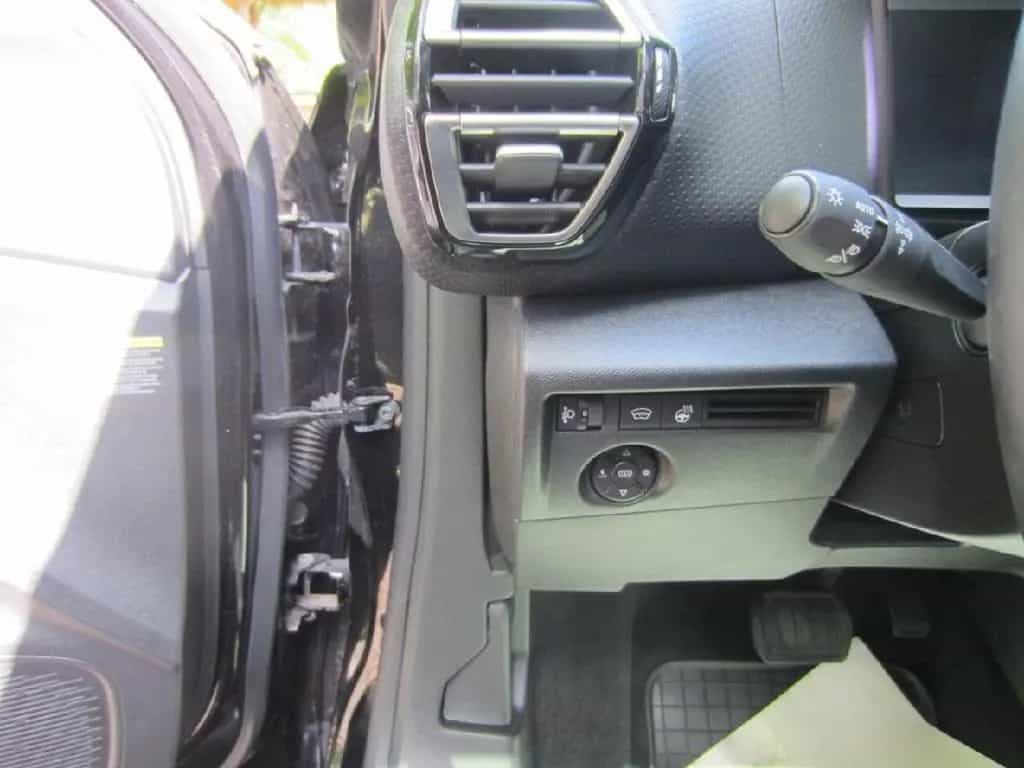 Citroën C4 Max 04/2024-photo-11