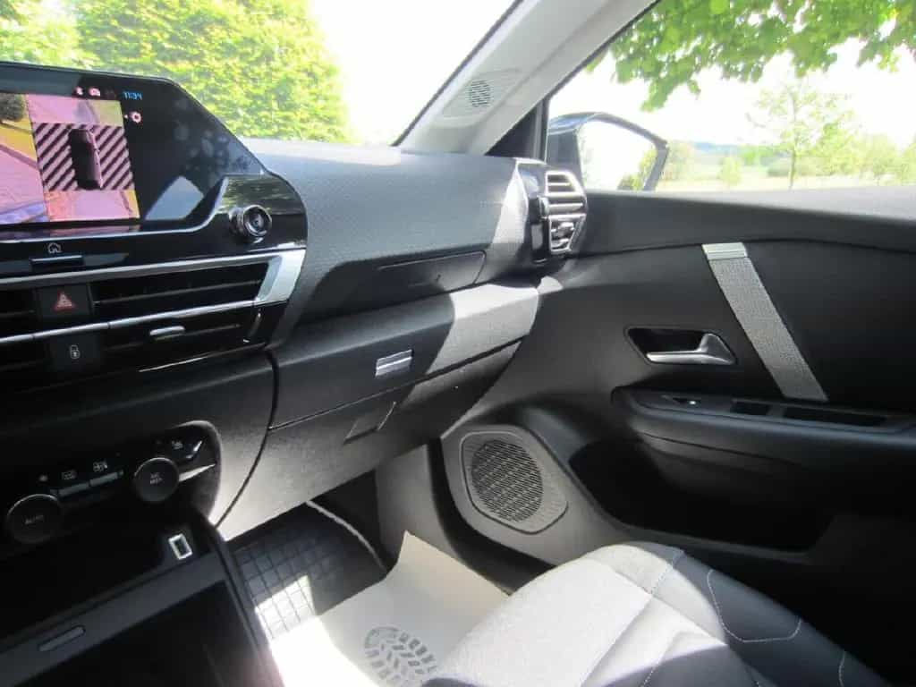 Citroën C4 Max 04/2024-photo-16