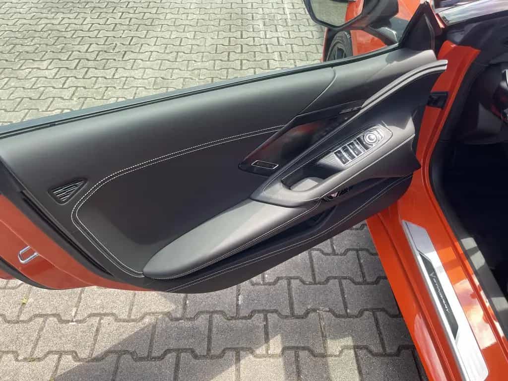 Corvette C8 Convertible/MJ 2026 null-photo-6