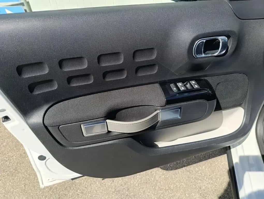 Citroën C3 Shine Navi LED Kamera TWA Tempomat 12/2017-photo-28