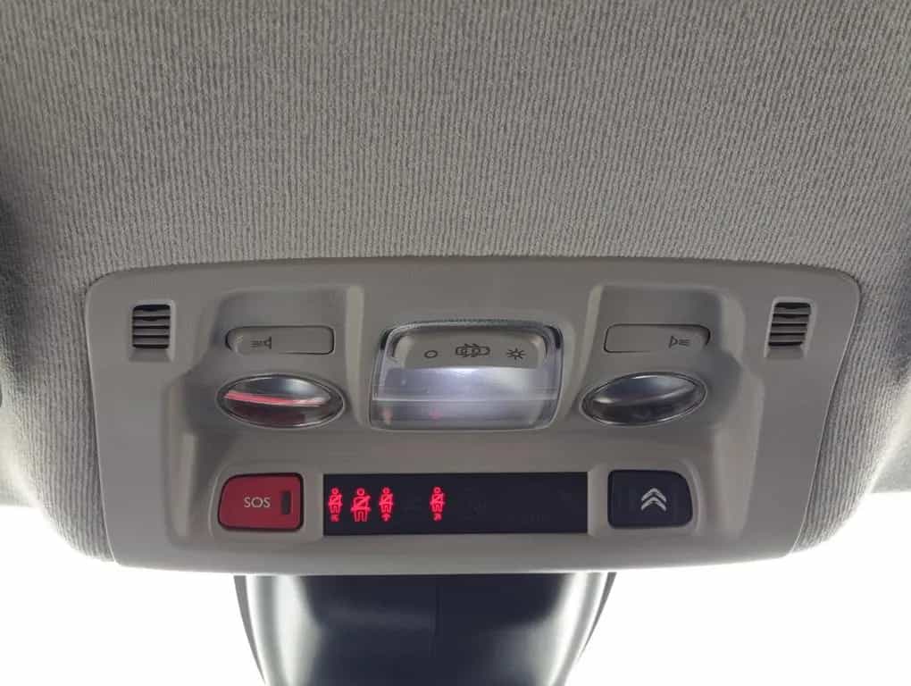 Citroën C3 Shine Navi LED Kamera TWA Tempomat 12/2017-photo-30