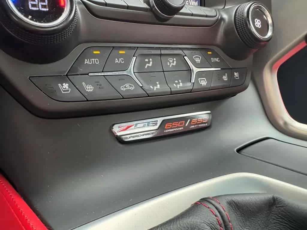 Corvette Z06 C7 Cabrio Schalter Unfallfrei Sportpaket HUD 07/2016-photo-24