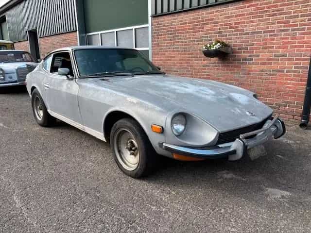 Datsun 240Z Coupe 1973 Silver MATCHING MANUAL 01/1973-photo-1