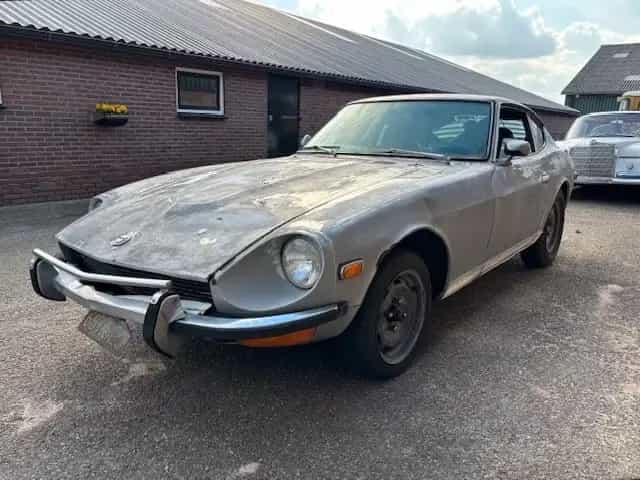 Datsun 240Z Coupe 1973 Silver MATCHING MANUAL 01/1973-photo-3