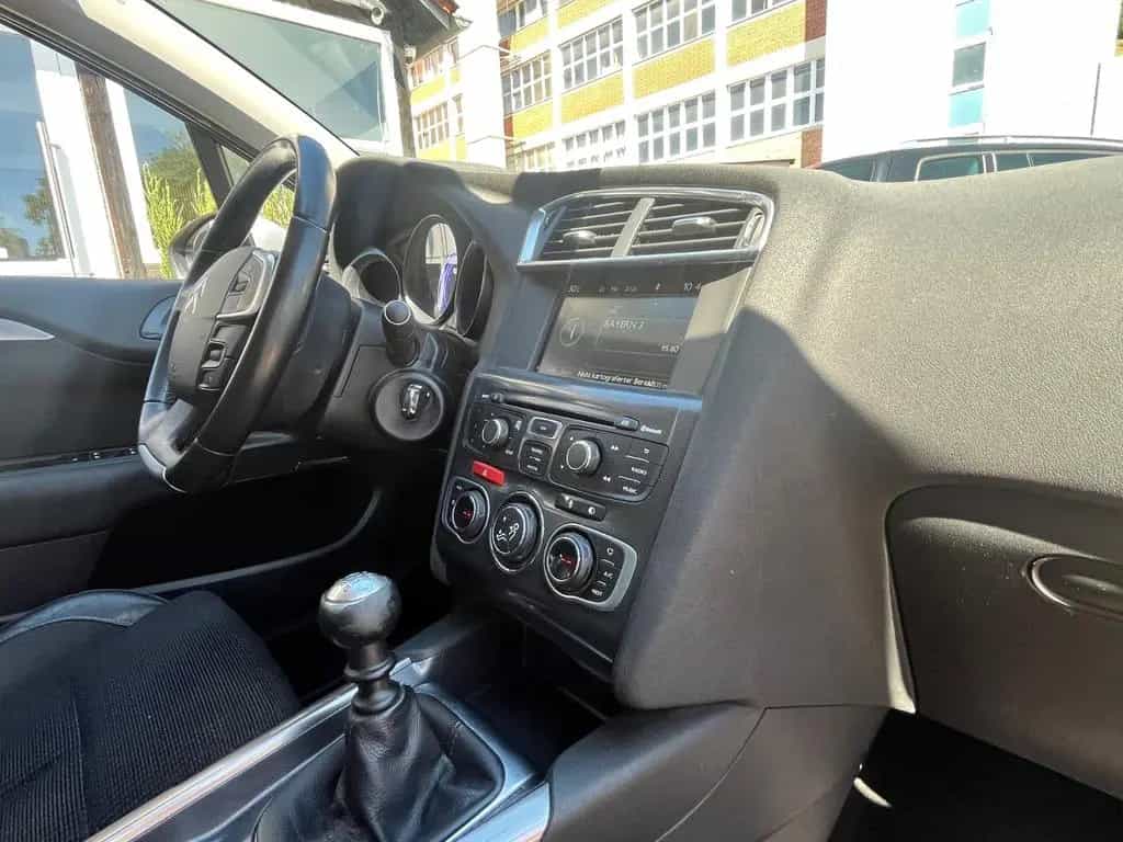 Citroën C4 Lim. Exclusive 1.6 Klimaauto NAVI PDC Tempo 07/2014-photo-20