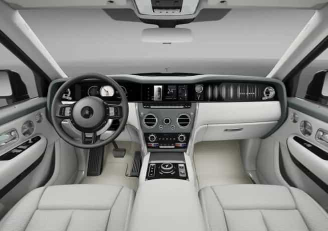 Rolls-Royce Cullinan | 2026 | 4 Seats | On Stock null-photo-4