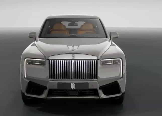 Rolls-Royce Cullinan | 2026 | 4 Seats | On Stock null-photo-3
