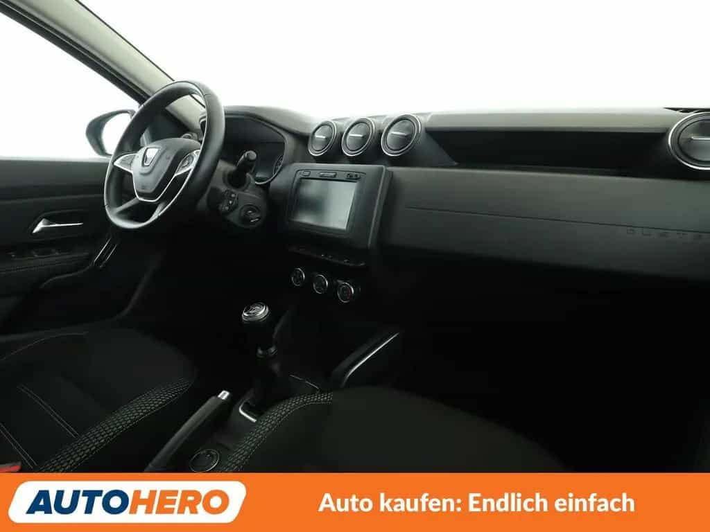 Dacia Duster 1.6 SCe Prestige 4x4*NAVI*TEMPO*CAM*PDC* 08/2019-photo-12