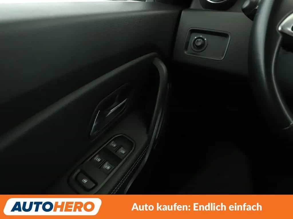Dacia Duster 1.6 SCe Prestige 4x4*NAVI*TEMPO*CAM*PDC* 08/2019-photo-24