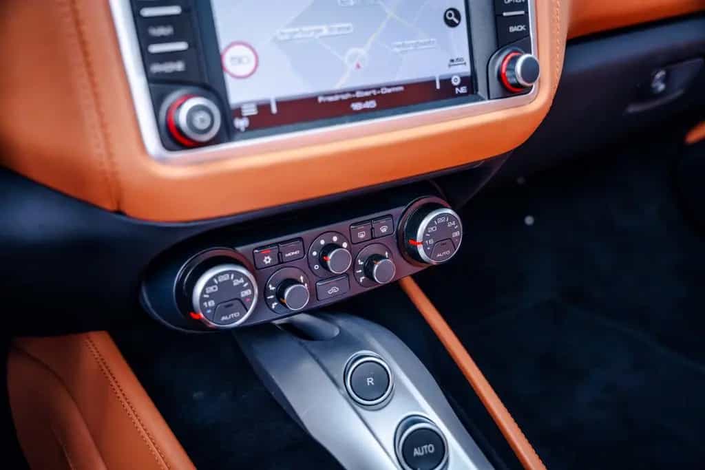 Ferrari California T *deutsch*2.Hand*Historie* 03/2015-photo-15