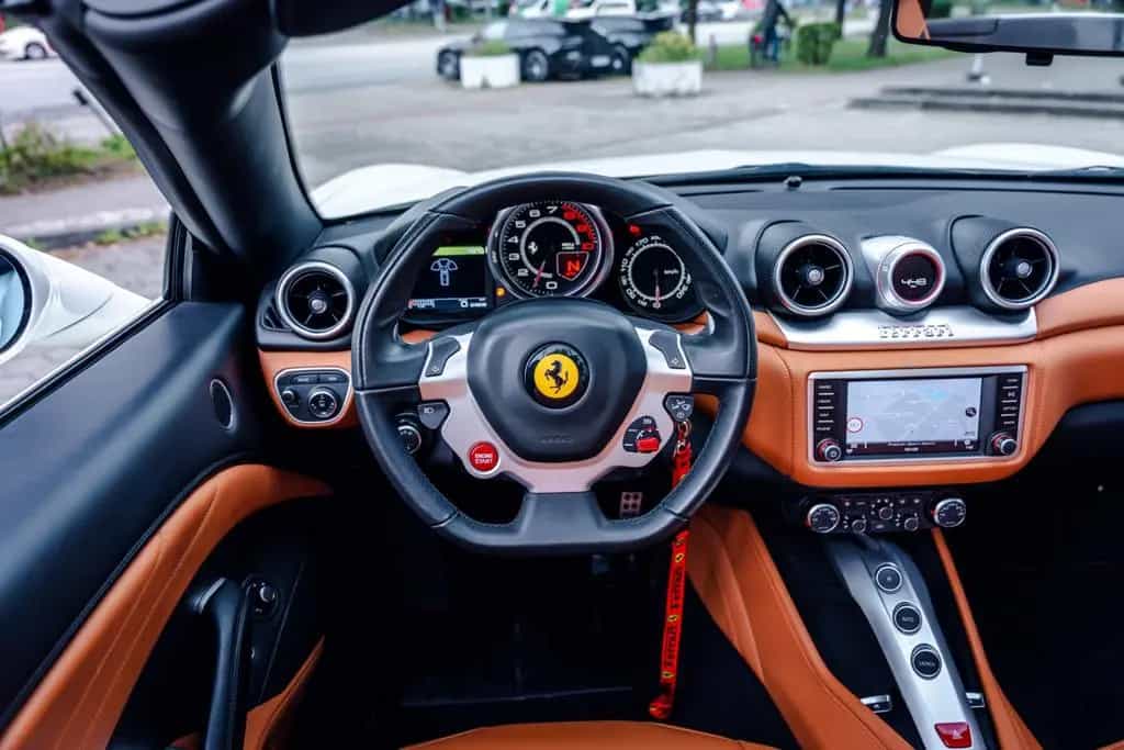 Ferrari California T *deutsch*2.Hand*Historie* 03/2015-photo-16