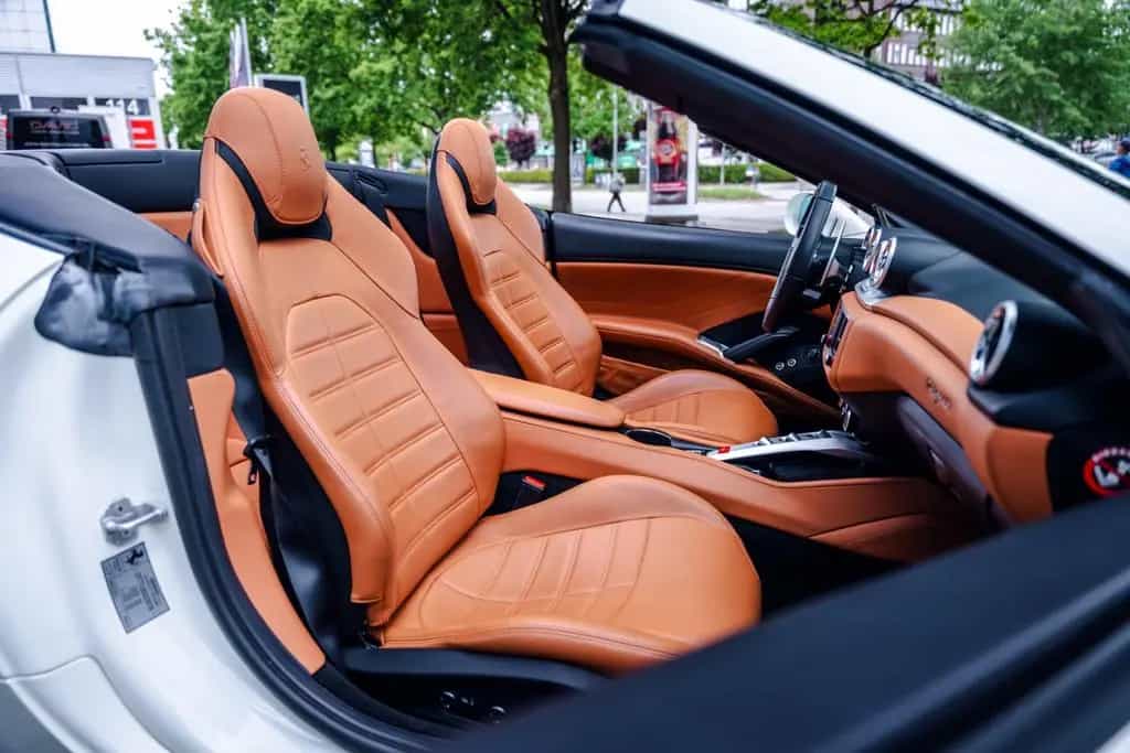 Ferrari California T *deutsch*2.Hand*Historie* 03/2015-photo-18