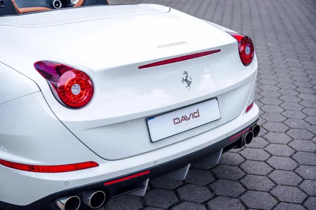 Ferrari California T *deutsch*2.Hand*Historie* 03/2015-photo-19