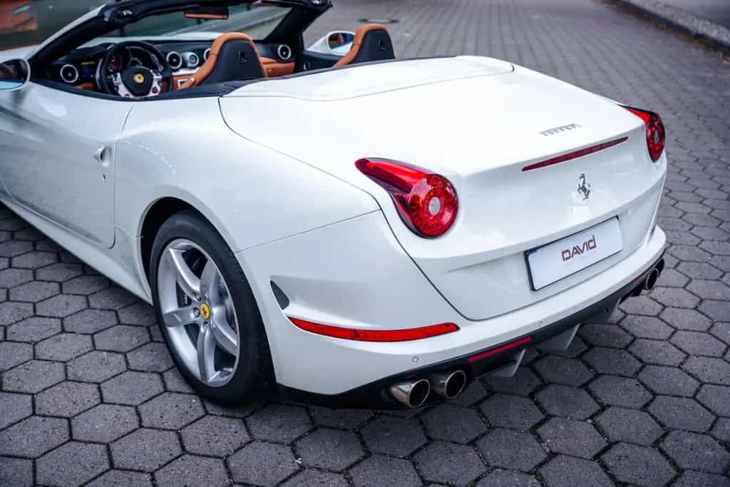 Ferrari California T *deutsch*2.Hand*Historie* 03/2015-photo-20